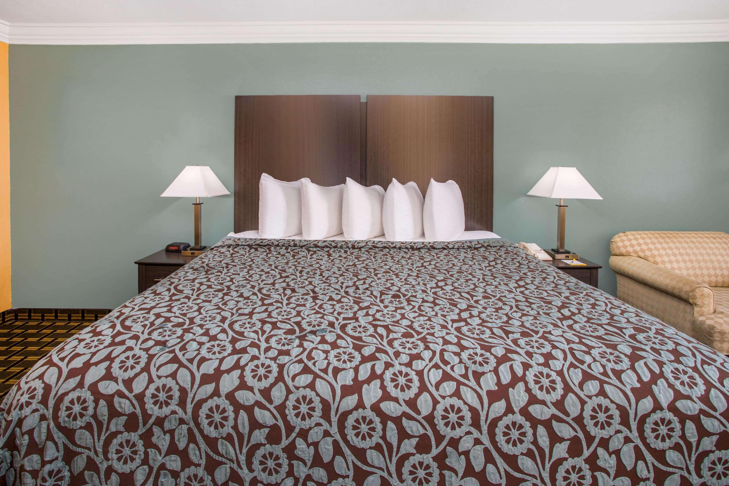 Days Inn By Wyndham Crowley Εξωτερικό φωτογραφία