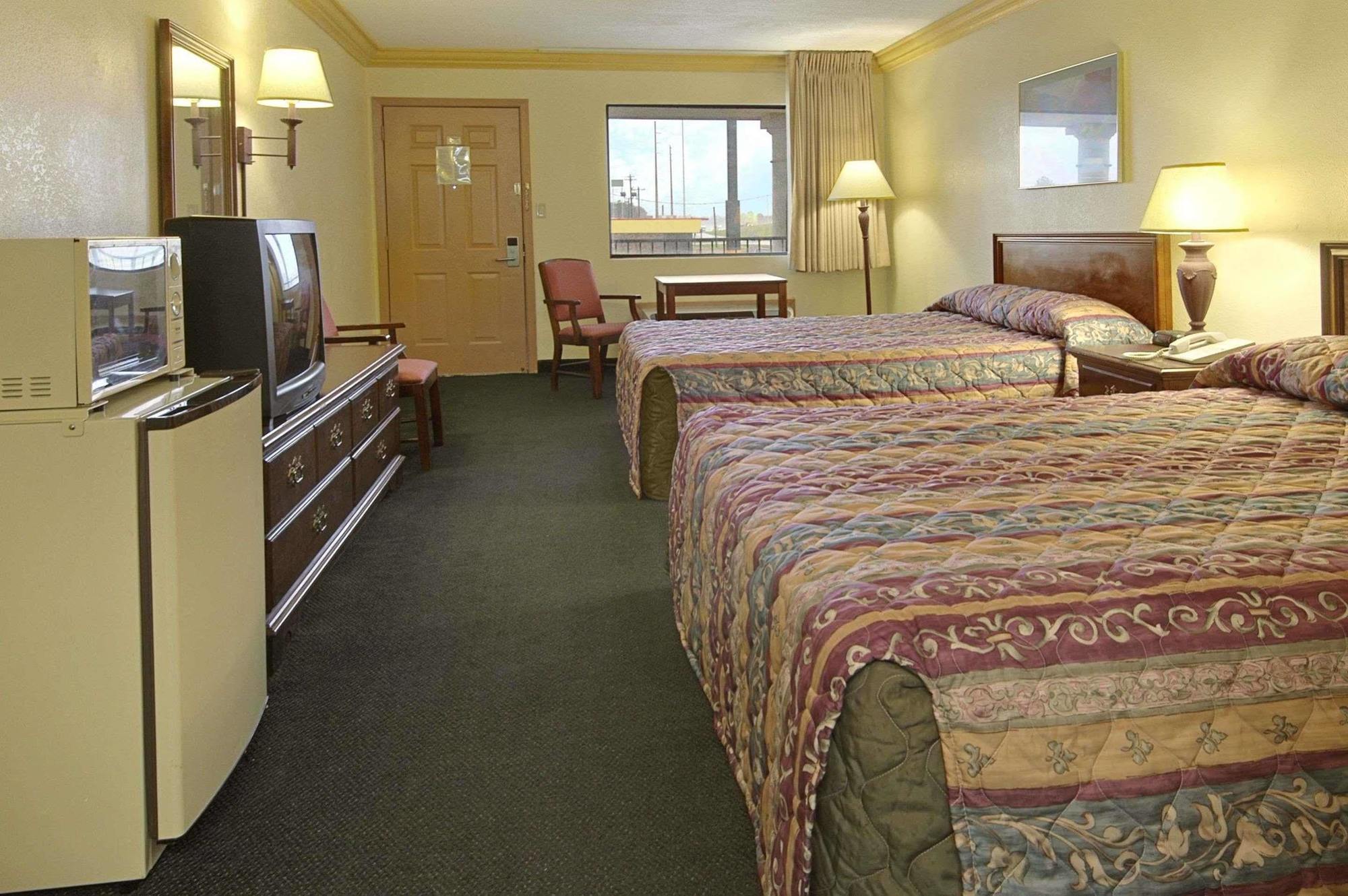 Days Inn By Wyndham Crowley Δωμάτιο φωτογραφία