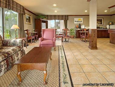 Days Inn By Wyndham Crowley Εξωτερικό φωτογραφία